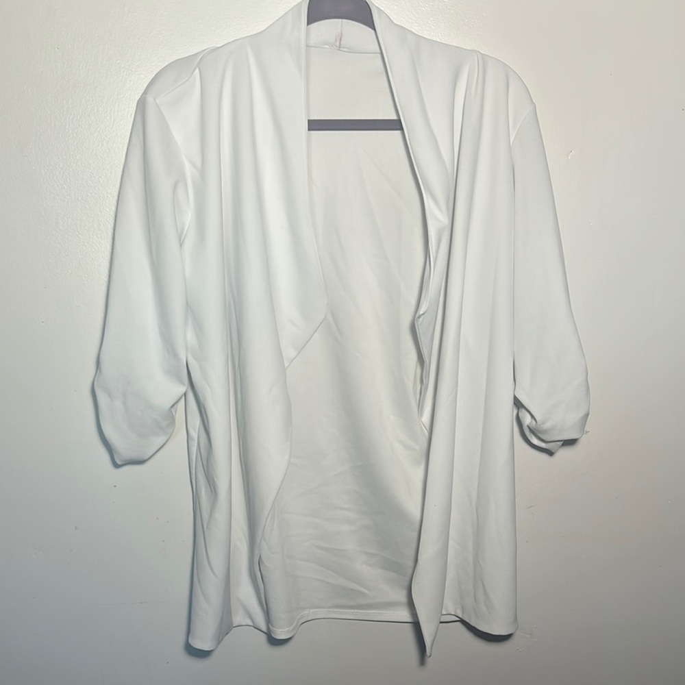 Used Elegant White Open-Front Blazer